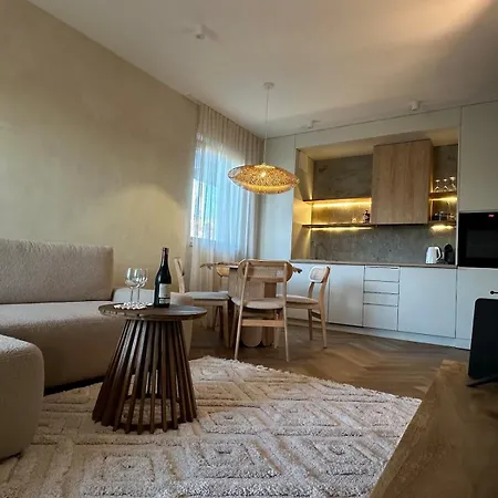 Balinese Style *