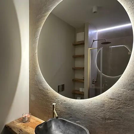 Apartment Balinese Style *